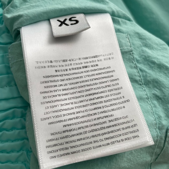 Ienki Ienki Hooded Puffer Down Jacket - Picture 7 of 9